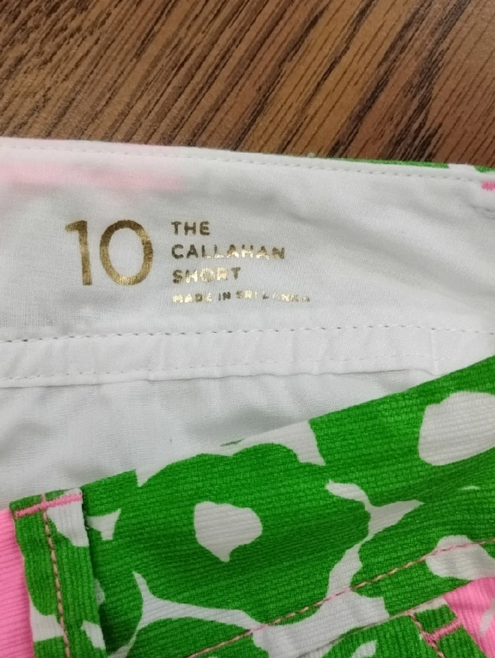 Lilly Pulitzer Callahan Vibrant Green & Pink Tropical Print Shorts, Sz 10 - Picture 6 of 9